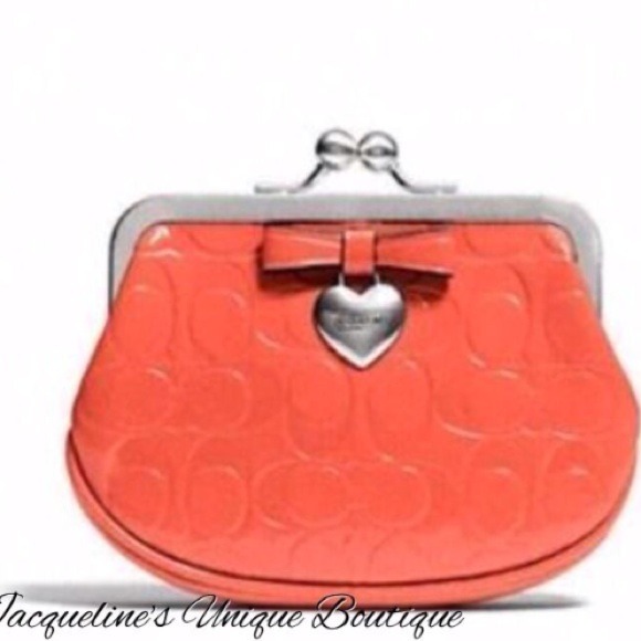 💰SOLD💰COACH Liquid Gloss Kisslock Coin Purse