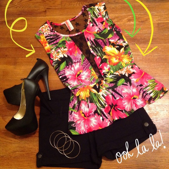 Tops - PINKY PARADISE FLORAL PEPLUM TOP W/ LACE
