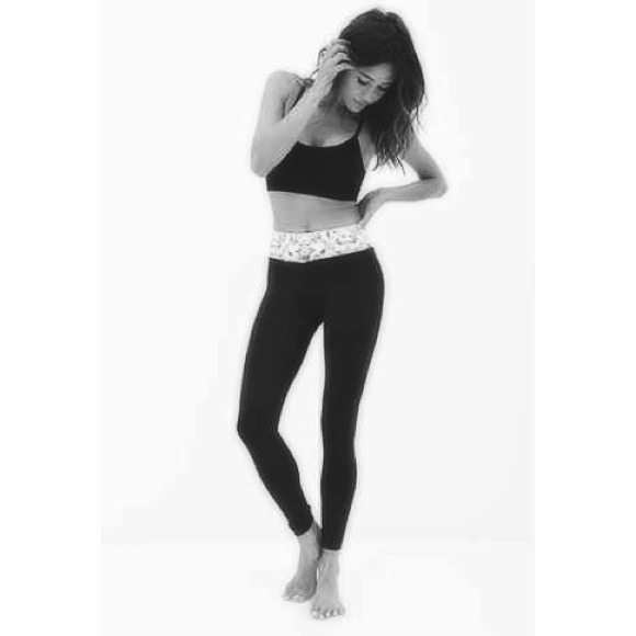 Forever 21 active legging yoga pants