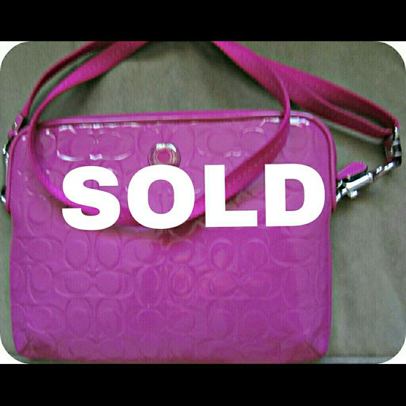 Coach iPad and/or tablet messenger. Hot Pink NWOT