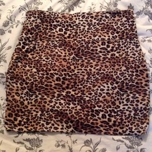 Leopard short skirt