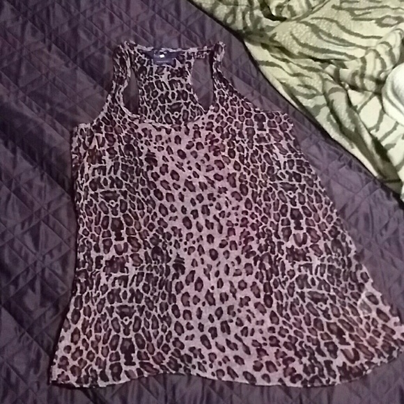 Cute Leppard tank top never used no tags
