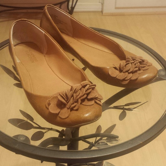 Chestnut Slip ons with floral arrangement