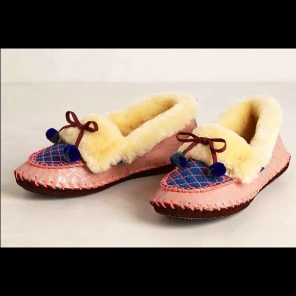 Anthropologie New Sheepskin Pom Pom Loafers 8-9