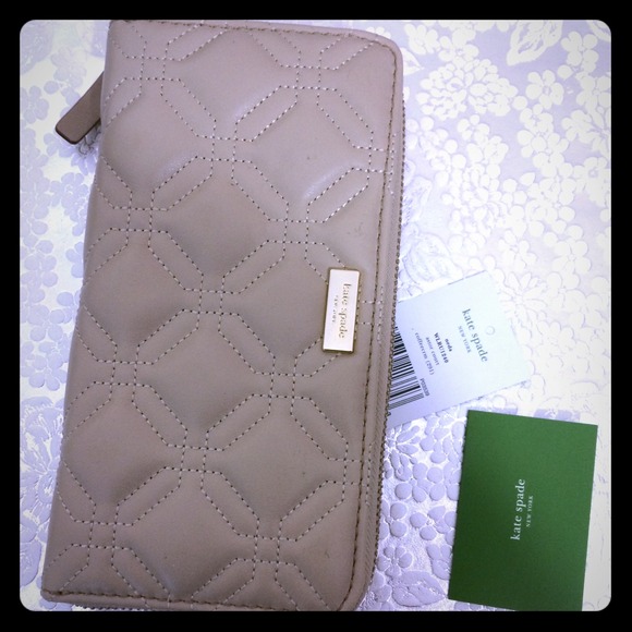 Kate Spade Neda Aster Court Wallet