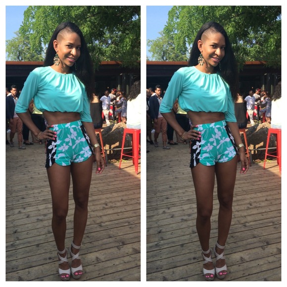 Mint crop top - Picture 1 of 2