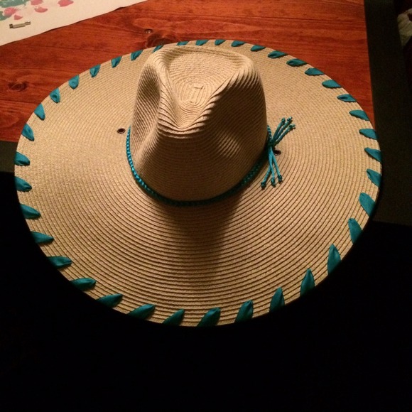 Wide Brim Ferdora Hat