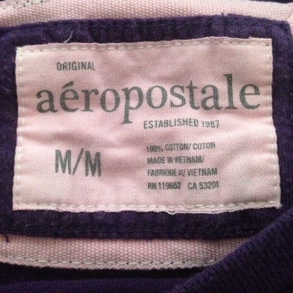 💝BUNDLED💝 Aero Shirt - Picture 3 of 3