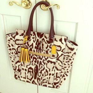 Large coach tote for laptop or work or play.