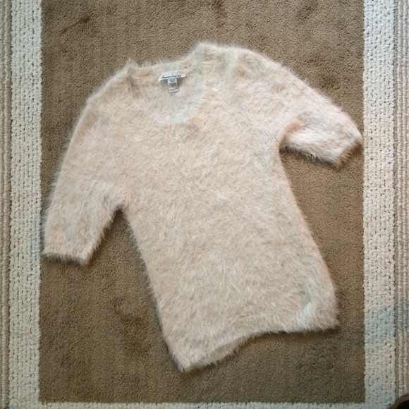 SALE! Super Soft Sweater π - Picture 2 of 3