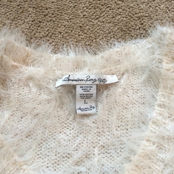 SALE! Super Soft Sweater π - Picture 3 of 3
