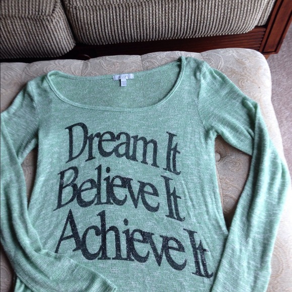 Delia's sweater small nwot soft green