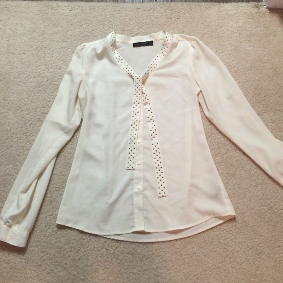 Cream button up. - Picture 1 of 1