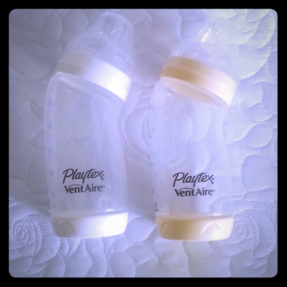 Playtex Ventaire 8oz baby bottles.