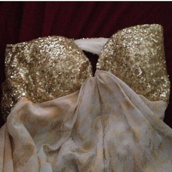 Gold and white dress! - Picture 2 of 4