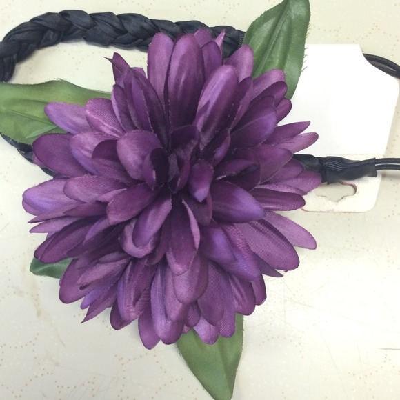 Super cute headband - Picture 3 of 3