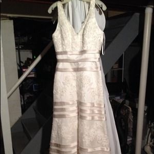 Wedding dress***BRAND NEW****