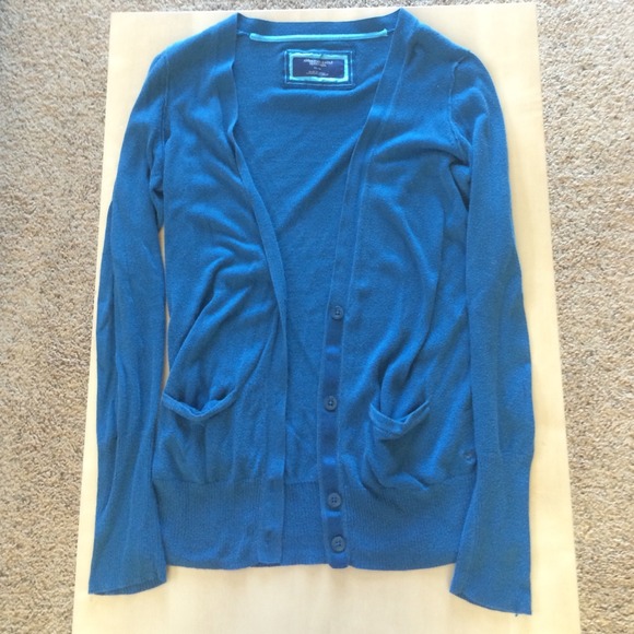 American Eagle Cardigan
