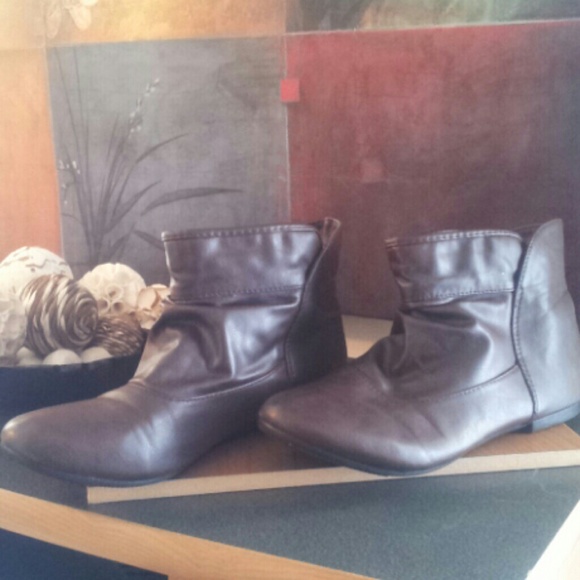↓↓  ...Cute leather boots !! - Picture 2 of 4