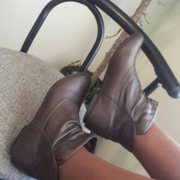 ↓↓  ...Cute leather boots !! - Picture 4 of 4