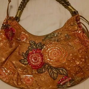 BEAUTIFUL beaded shoulder purse!