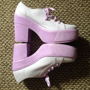 Shelly's London pastel platform tennies sz 10