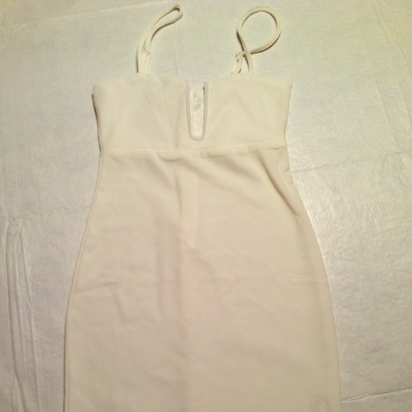 White bodycon dress