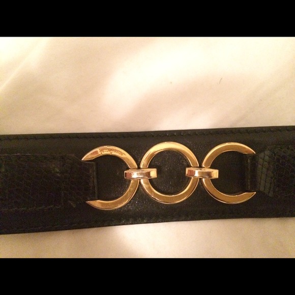 Woman's Salvatore Ferragamo Belt - Picture 2 of 3