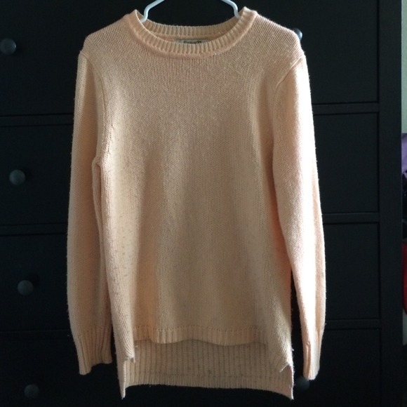 Cute Forever21 Peach Sweater