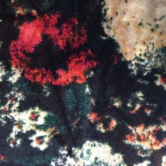 Velvet Crop Top - Picture 2 of 2