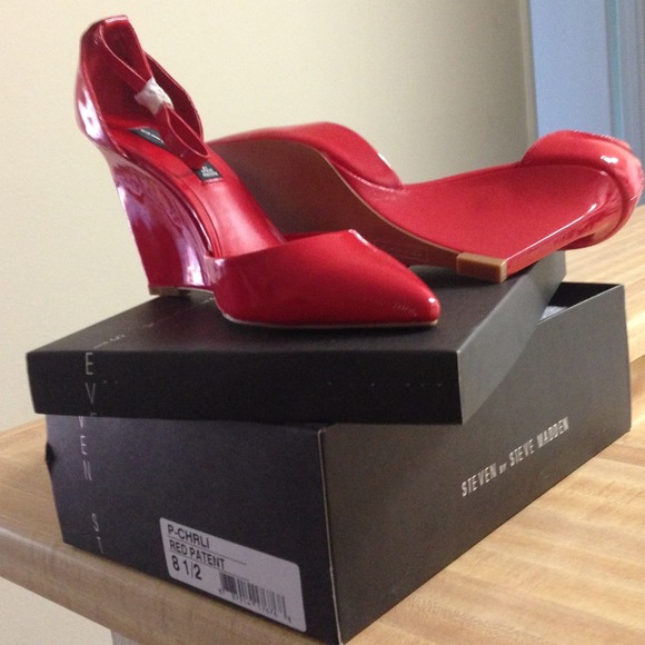 Steven by Steve Madden Shoes - NEW!!! Red patent wedge pump, Steve Madden shoes!