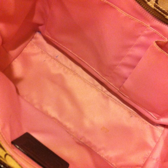 100% AUTH. COACH Purse- brown/tan- final price - Picture 3 of 4