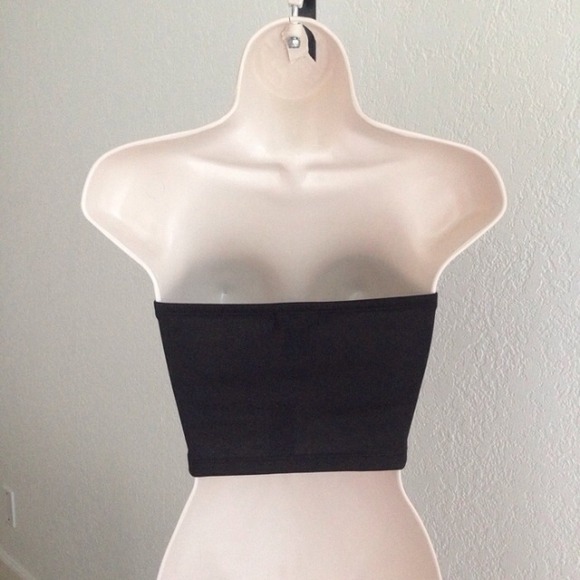 🔴SOLD🔴Bow crop tube top - Picture 2 of 3