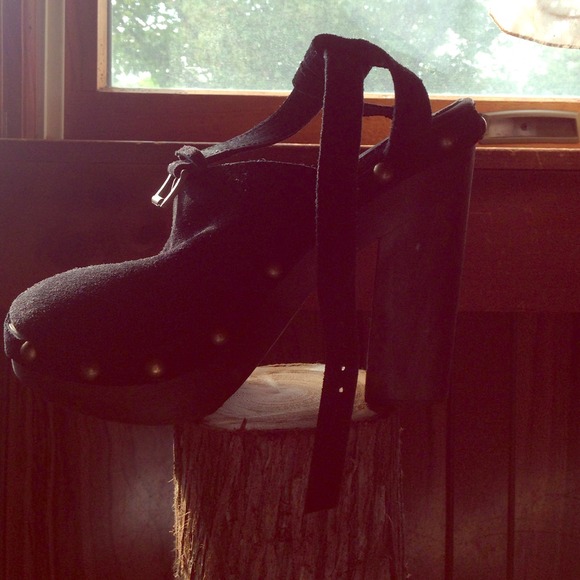 Ecote clogs! Size 7 💖