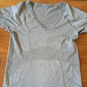 Lululemon Run: Swiftly Tech Short Sleeve V neck