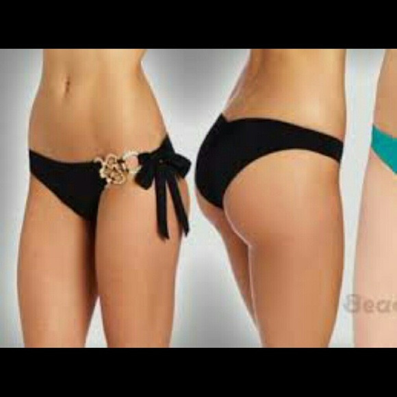 NWT beach bunny kissed a girl sweetheart BOTTOMS