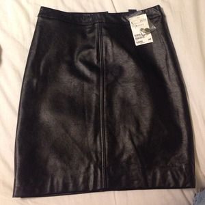 H&M Black faux leather pencil skirt size 2