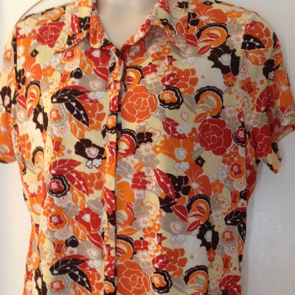 MULTI COLOR BUTTON UP SHIRT