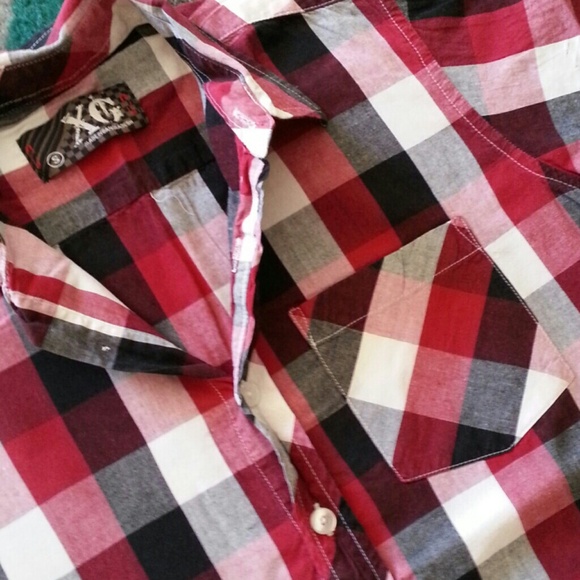 Button up - Picture 3 of 3