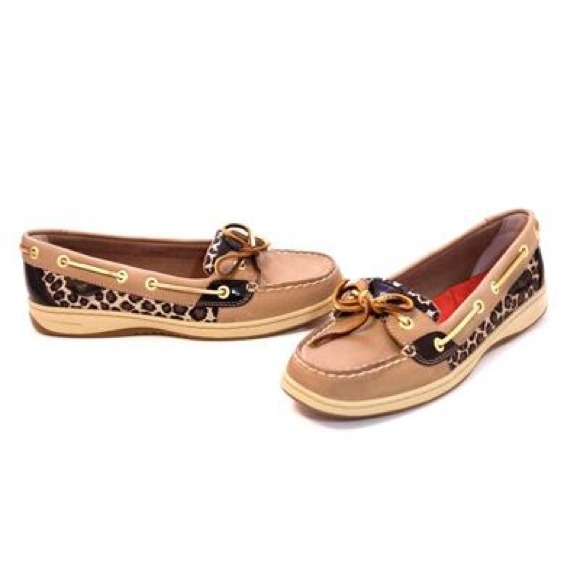 Leopard sperry