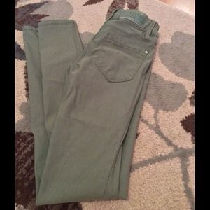 Green stretchy skinnies💚