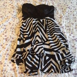 Strapless black & white dress