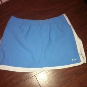 3 skirts for 12 dollars please specify which ones