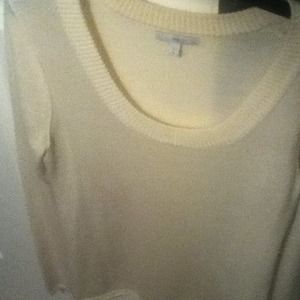 Light weight sweater