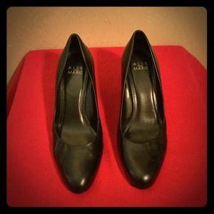 Alex Marie Black Leather Pumps 7 M