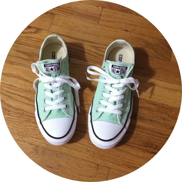 Mint Converse
