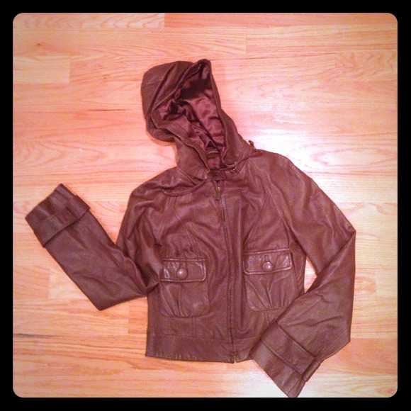 100% Leather Crop Jacket