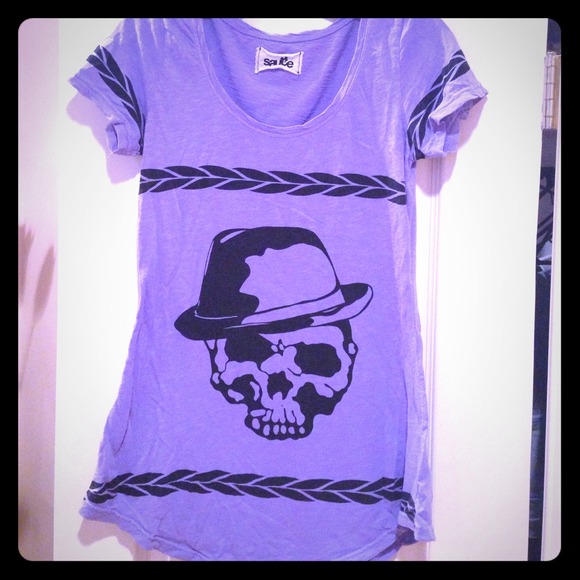 Purple skull tee