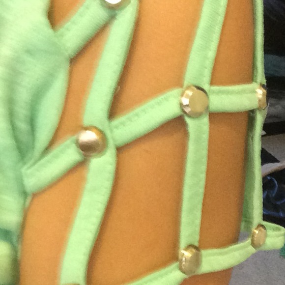 Mint green top - Picture 2 of 2