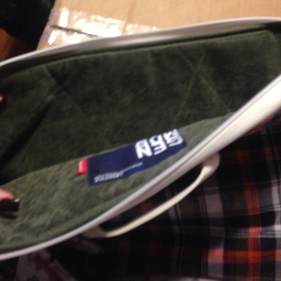 Laptop case - Picture 4 of 4